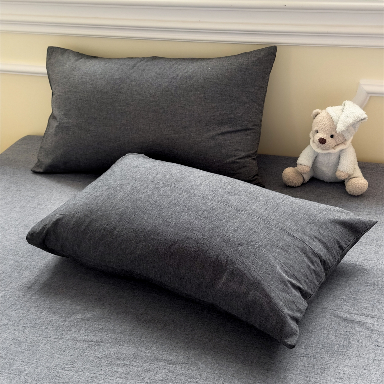 91家纺网 家纺一手货源 找家纺 菡宝 2025新款全棉纯棉色织水洗棉单品系列单枕套枕套单品 黑色青年