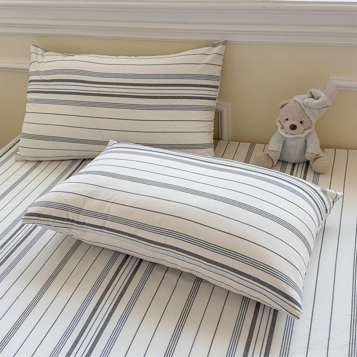 91家纺网 家纺一手货源 找家纺 菡宝 2025新款全棉纯棉色织水洗棉单品系列单枕套枕套单品 漫幽灰蓝条