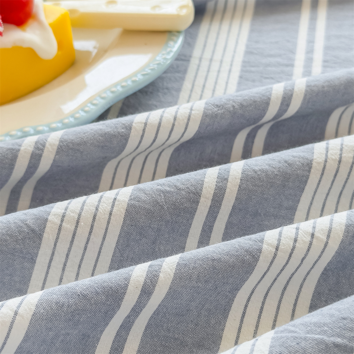 91家纺网 家纺一手货源 找家纺 菡宝 2025新款全棉纯棉色织水洗棉单单床笠 海盐蓝条