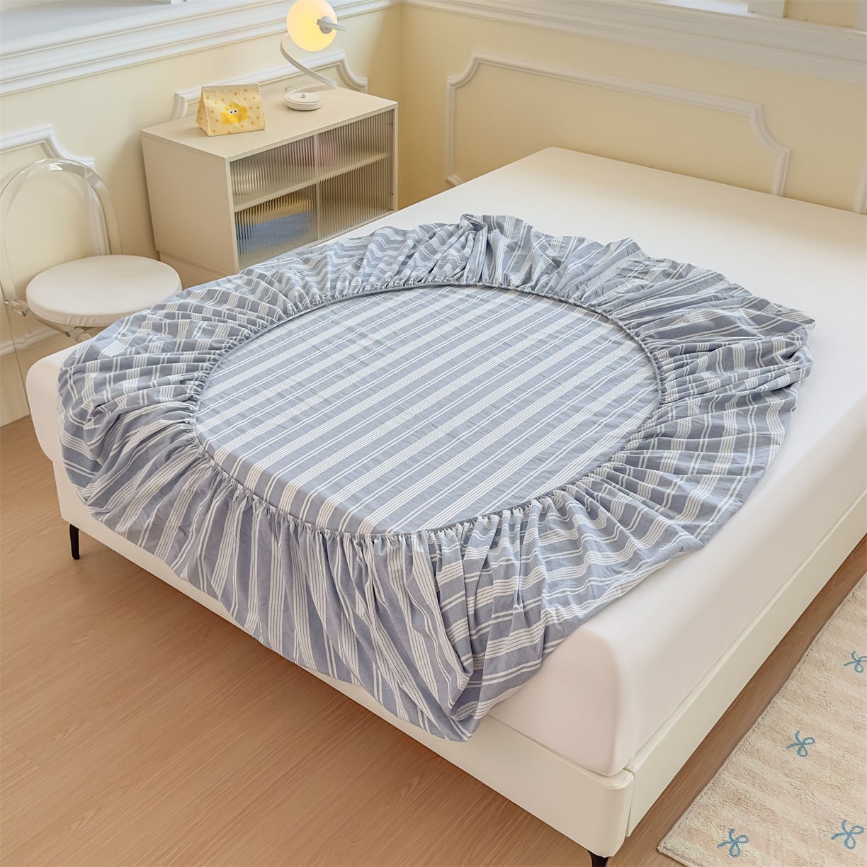 91家纺网 家纺一手货源 找家纺 菡宝 2025新款全棉纯棉色织水洗棉单单床笠 海盐蓝条