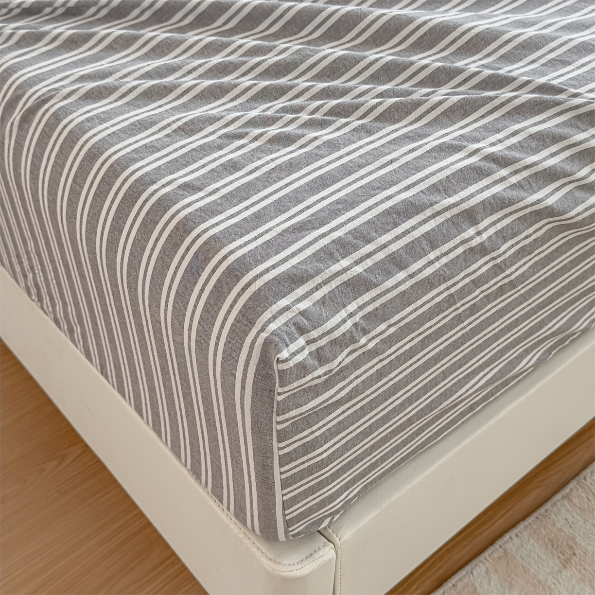 91家纺网 家纺一手货源 找家纺 菡宝 2025新款全棉纯棉色织水洗棉单单床笠 牧野绅士灰