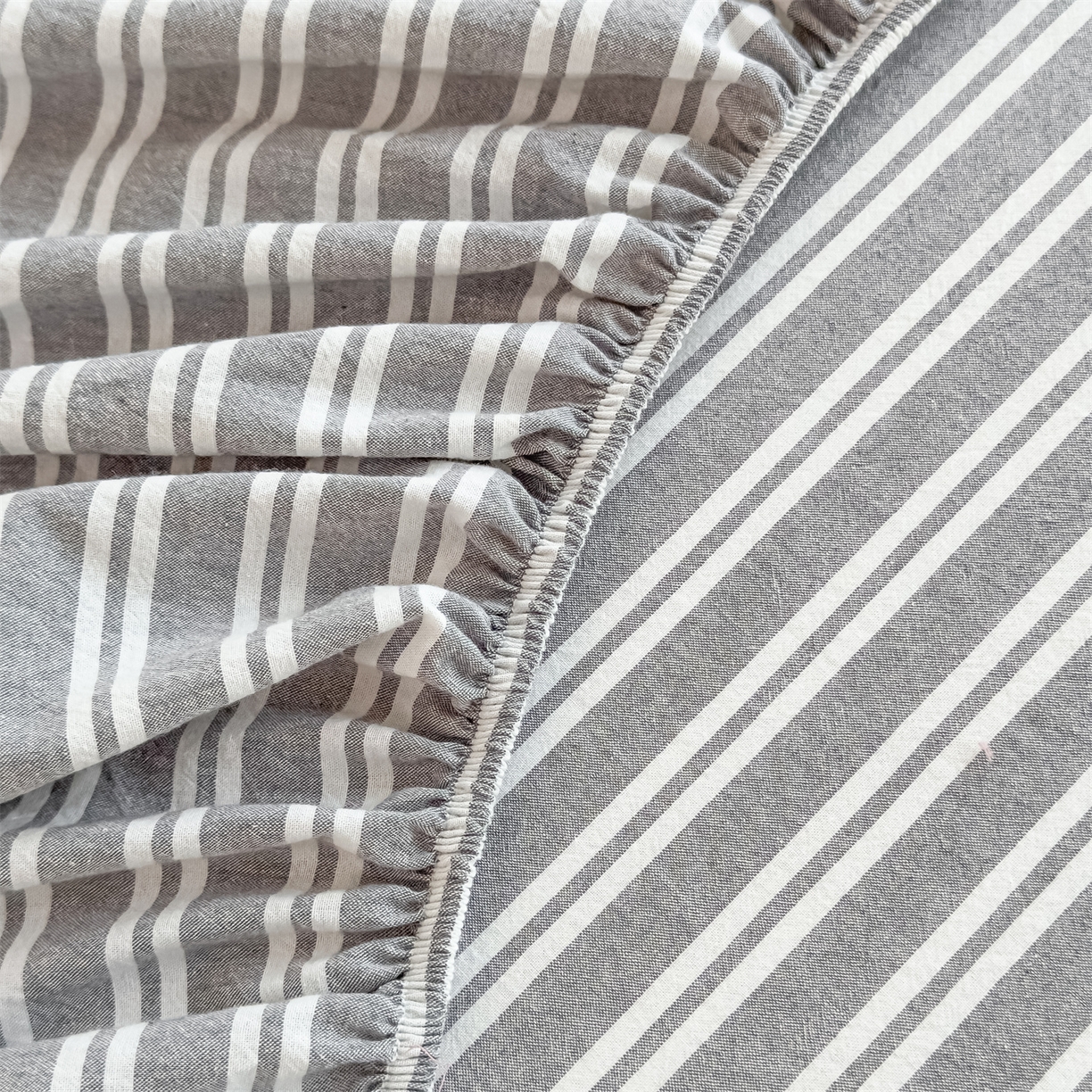 91家纺网 家纺一手货源 找家纺 菡宝 2025新款全棉纯棉色织水洗棉单单床笠 牧野绅士灰