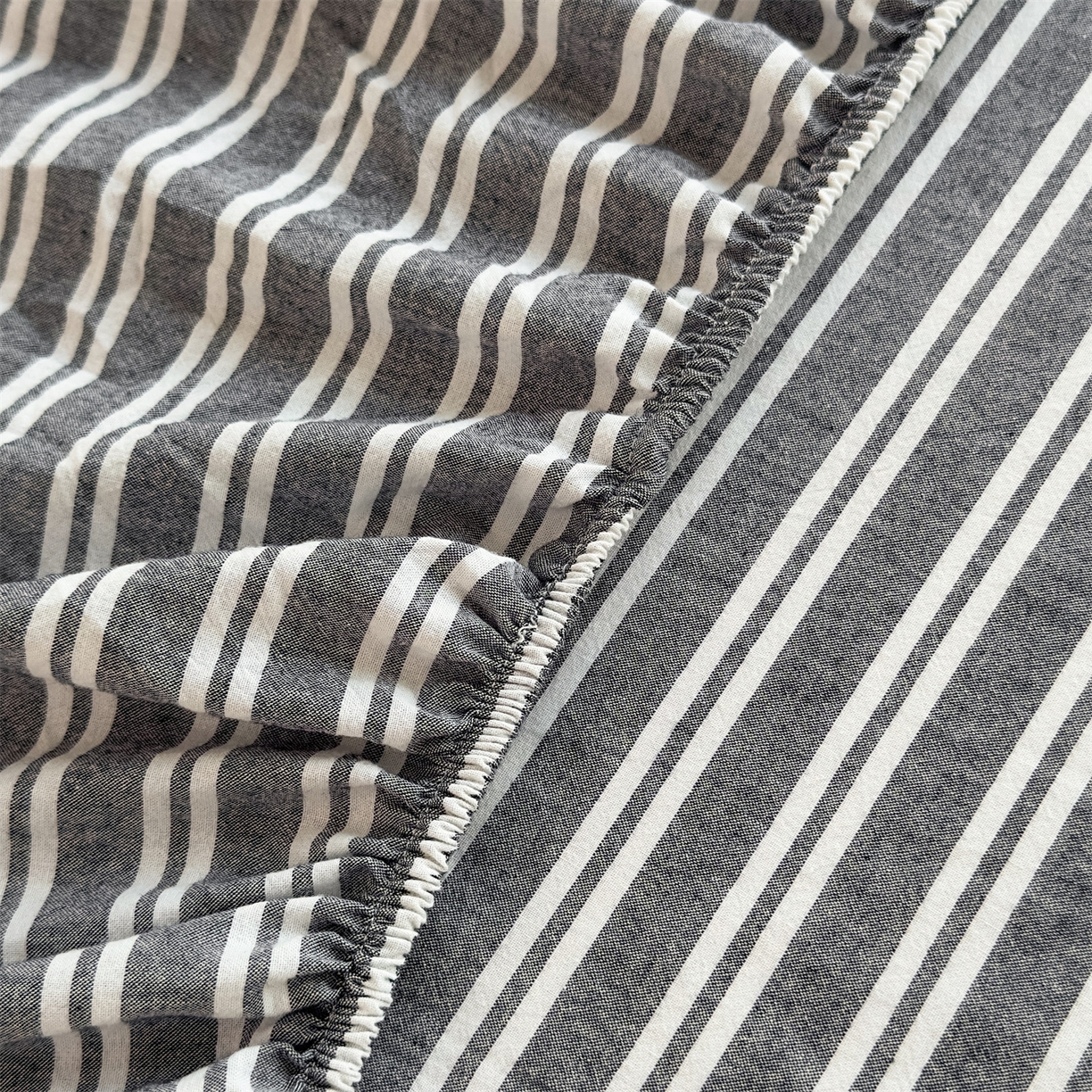 91家纺网 家纺一手货源 找家纺 菡宝 2025新款全棉纯棉色织水洗棉单单床笠 牧野丈青灰