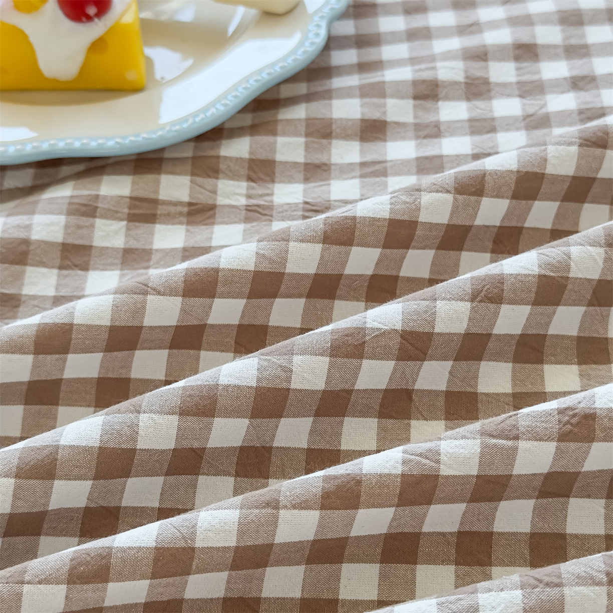 91家纺网 家纺一手货源 找家纺 菡宝 2025新款全棉纯棉色织水洗棉单品系列单枕套枕套单品 棕小格