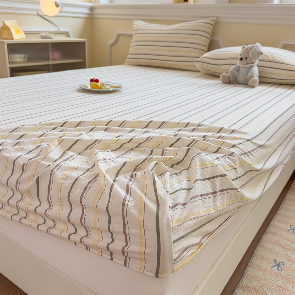 91家纺网 家纺一手货源 找家纺 菡宝 2025新款全棉纯棉色织水洗棉单单床笠 且乐紫青年