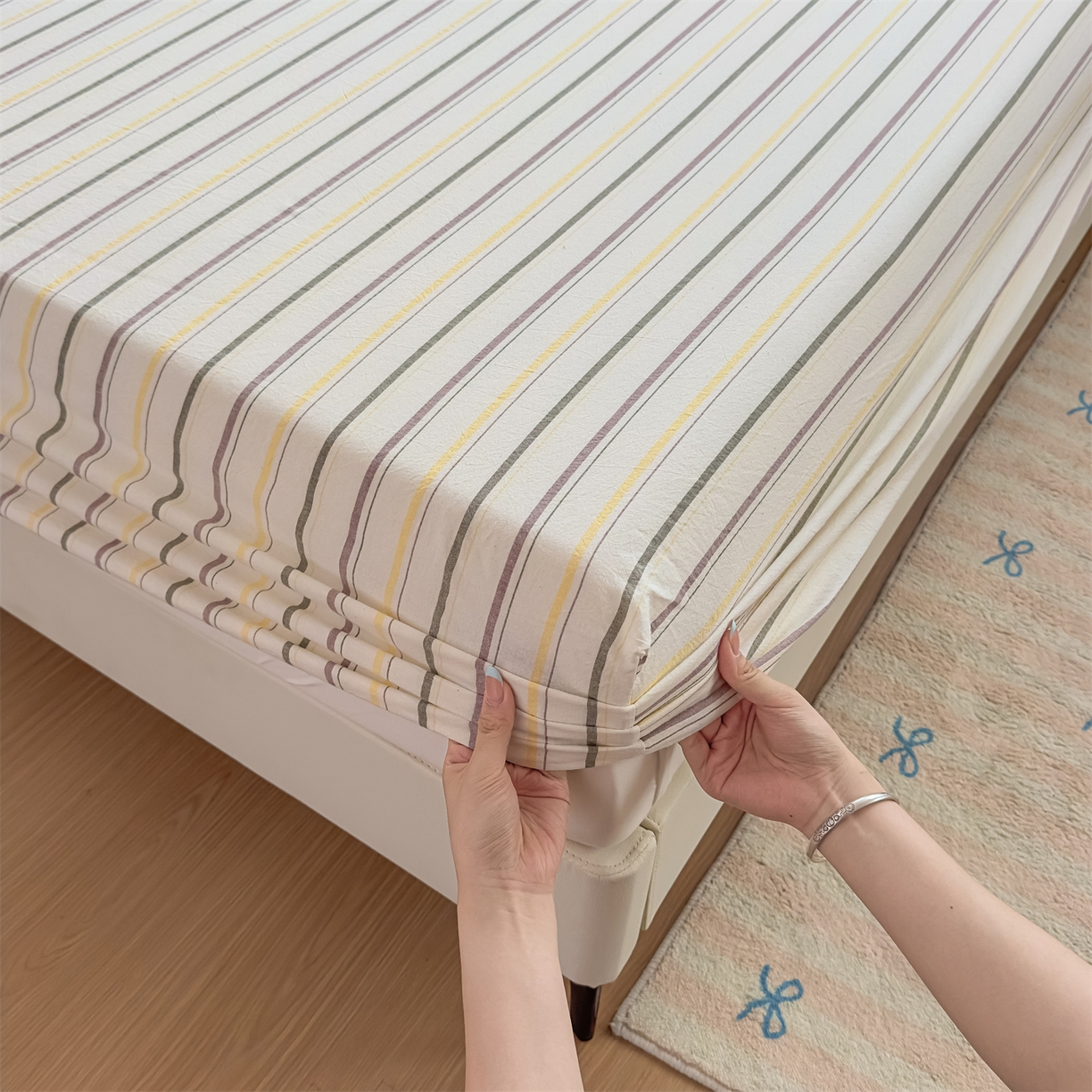 91家纺网 家纺一手货源 找家纺 菡宝 2025新款全棉纯棉色织水洗棉单单床笠 且乐紫青年