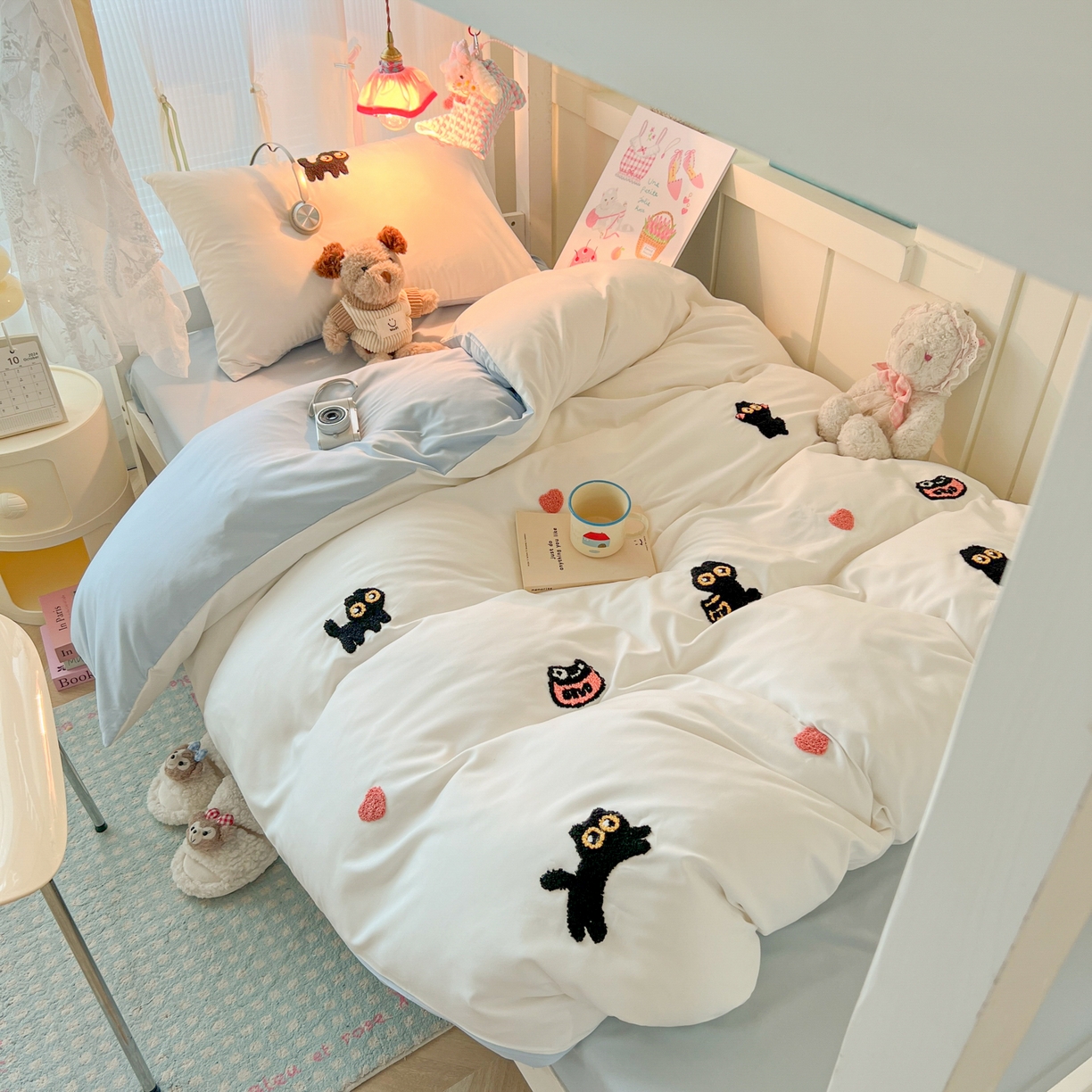 91家纺网 家纺一手货源 找家纺 韩巢家纺 2025新款学生宿舍寝室上下铺水洗棉毛巾绣被套床单三四件套-幸运猫 幸运猫白蓝