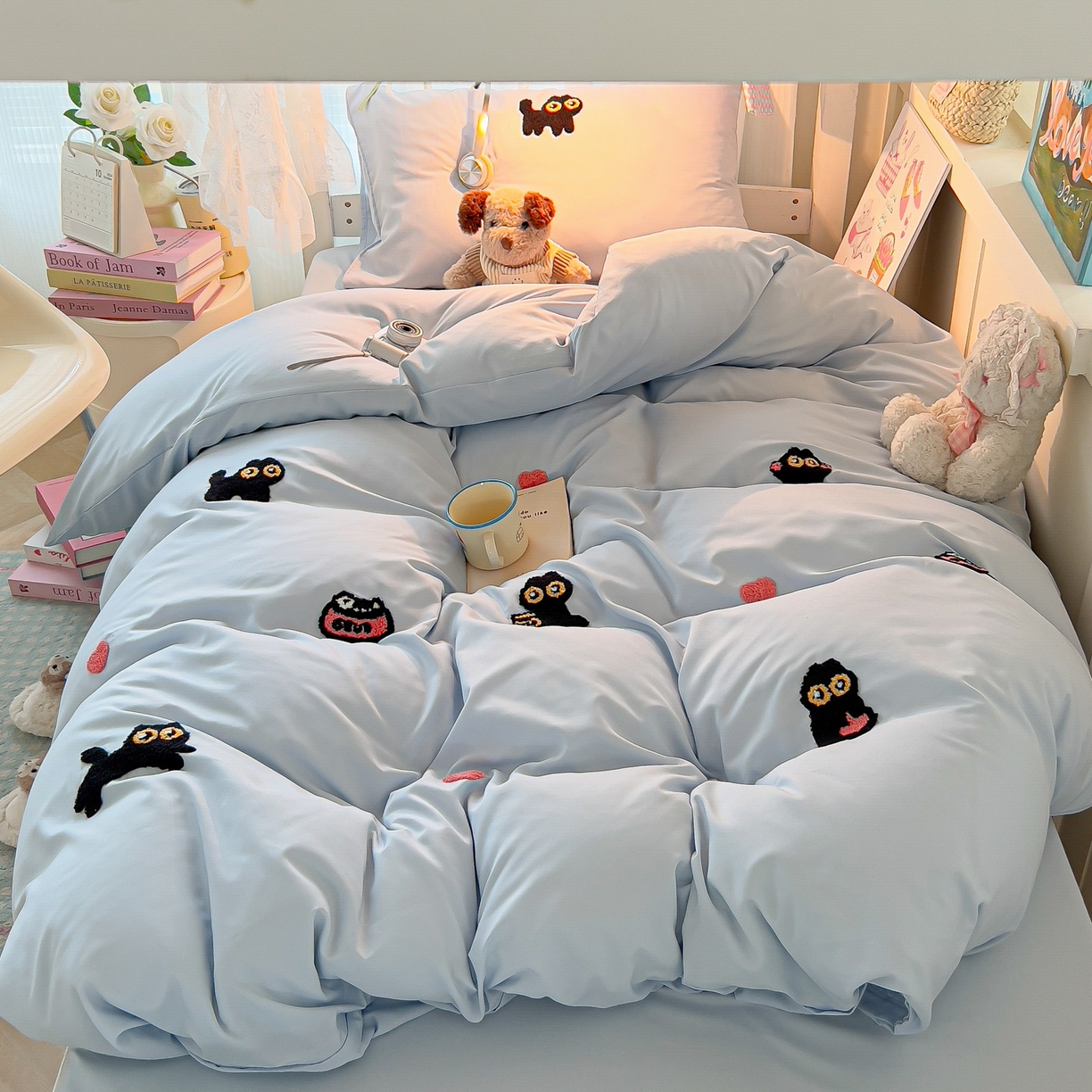 91家纺网 家纺一手货源 找家纺 韩巢家纺 2025新款学生宿舍寝室上下铺水洗棉毛巾绣被套床单三四件套-幸运猫 幸运猫浅蓝