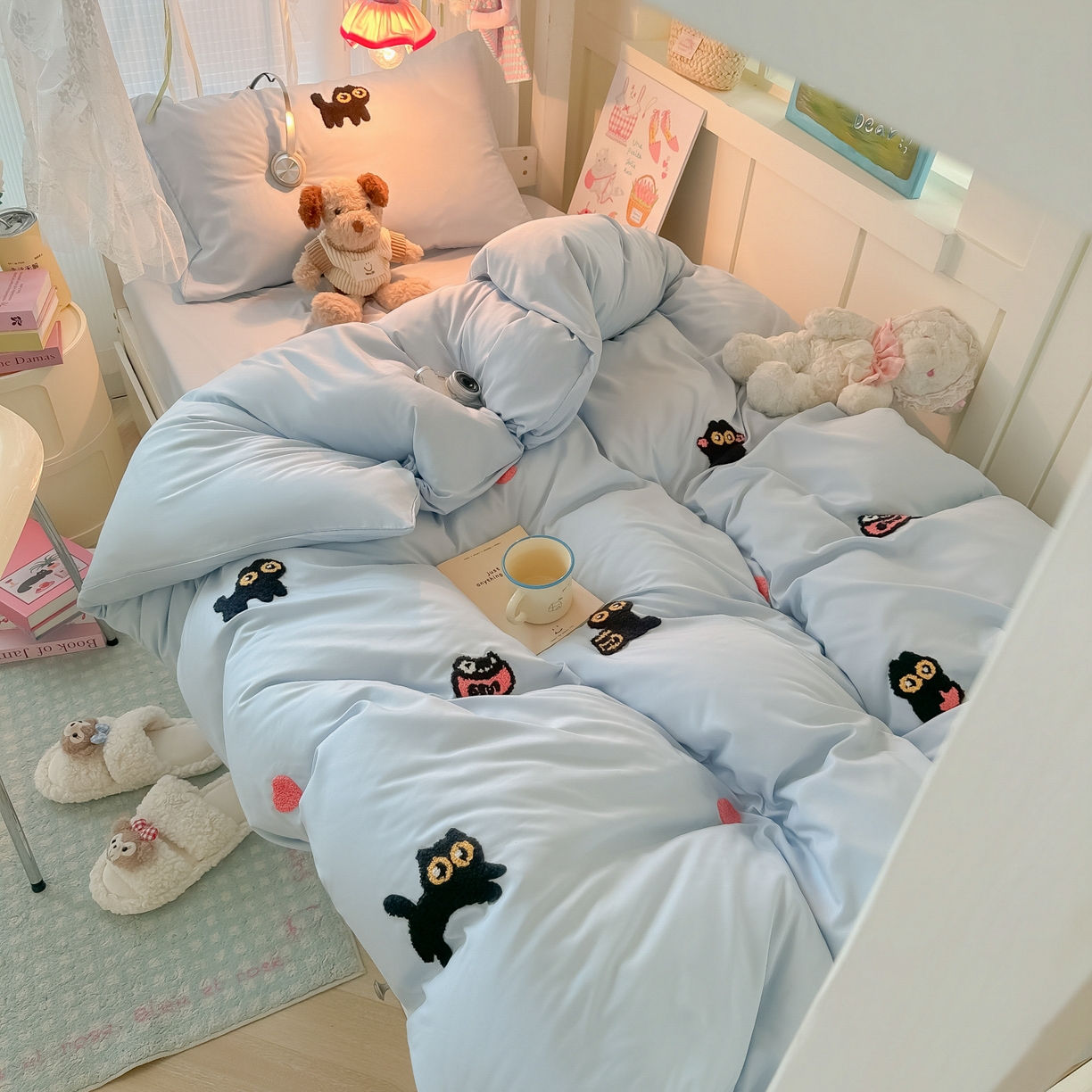 91家纺网 家纺一手货源 找家纺 韩巢家纺 2025新款学生宿舍寝室上下铺水洗棉毛巾绣被套床单三四件套-幸运猫 幸运猫浅蓝