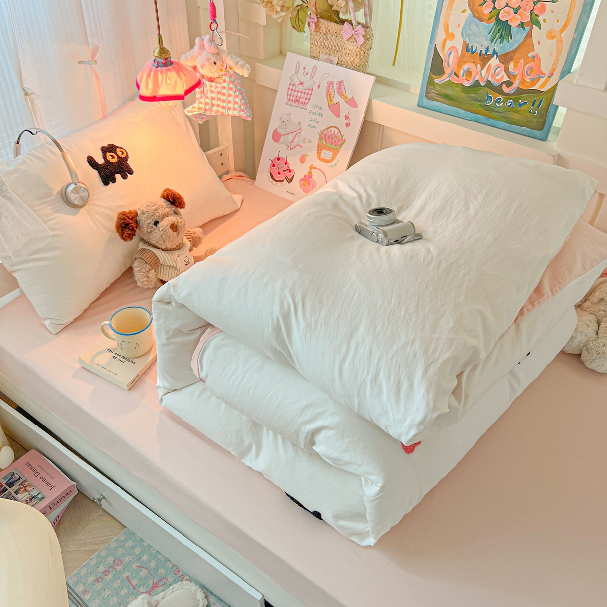 91家纺网 家纺一手货源 找家纺 韩巢家纺 2025新款学生宿舍寝室上下铺水洗棉毛巾绣被套床单三四件套-幸运猫 幸运猫白浅粉