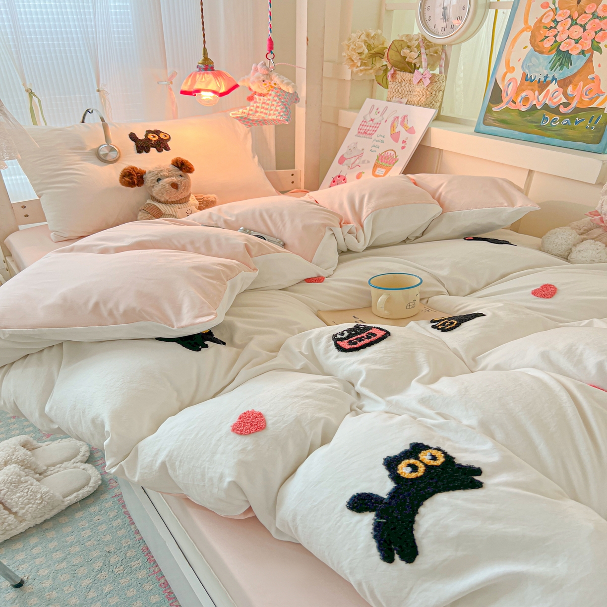 91家纺网 家纺一手货源 找家纺 韩巢家纺 2025新款学生宿舍寝室上下铺水洗棉毛巾绣被套床单三四件套-幸运猫 幸运猫白浅粉