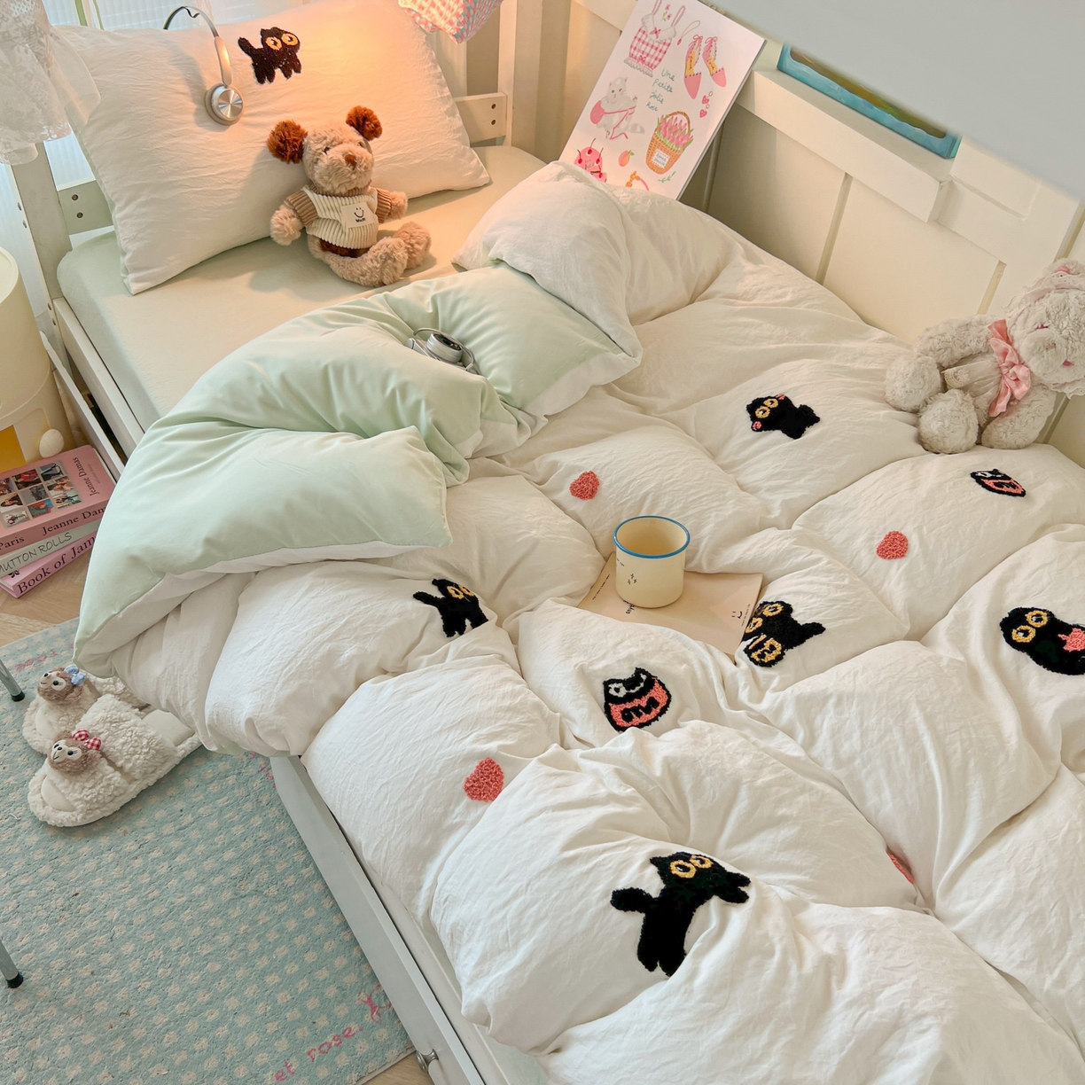 91家纺网 家纺一手货源 找家纺 韩巢家纺 2025新款学生宿舍寝室上下铺水洗棉毛巾绣被套床单三四件套-幸运猫 幸运猫白绿