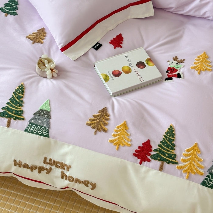 91家纺网 家纺一手货源 找家纺 佳汐蓝家纺 2025秋冬新款森系北欧风毛巾绣四件套—森林秘境 森林秘境-紫