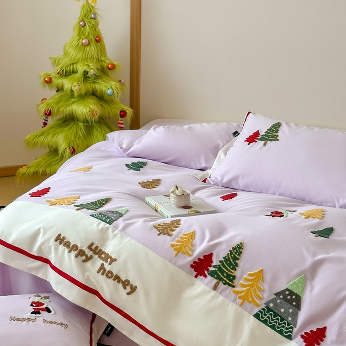 91家纺网 家纺一手货源 找家纺 佳汐蓝家纺 2025秋冬新款森系北欧风毛巾绣四件套—森林秘境 森林秘境-紫