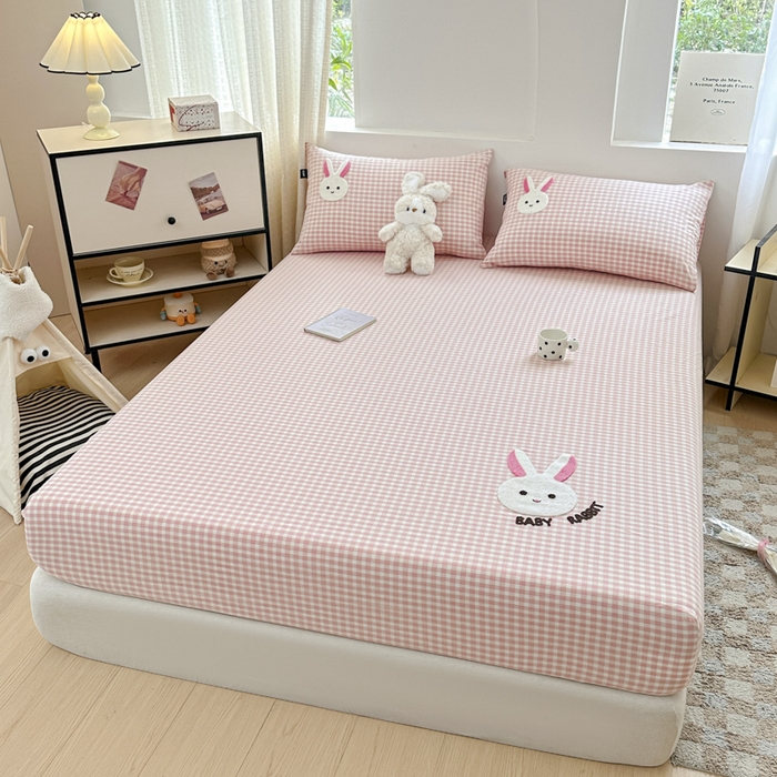 91家纺网 家纺一手货源 找家纺 佳汐蓝家纺 2025新款秋冬水洗棉单床笠单品床笠单件床笠 甜甜兔