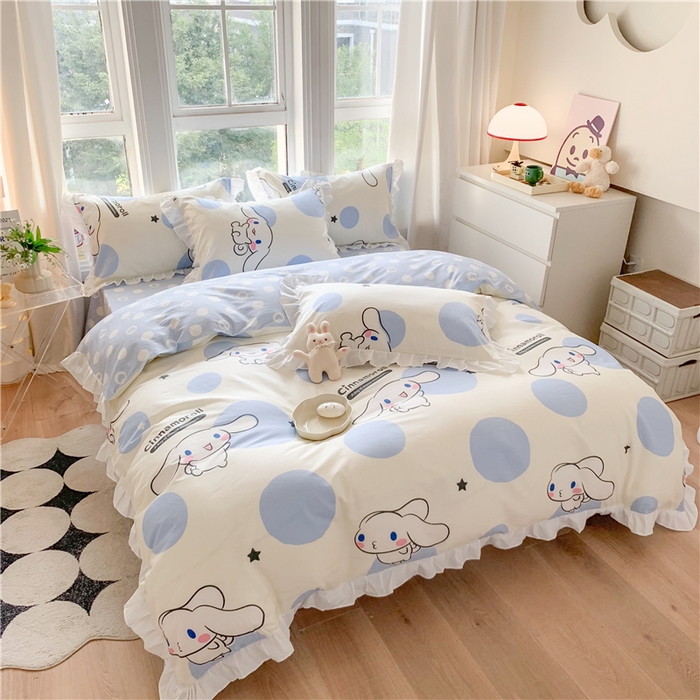 91家纺网 家纺一手货源 找家纺 玉元坊2025新款三丽鸥系列 全棉床单纯棉床裙三四件套  波点玉桂狗【花边款】