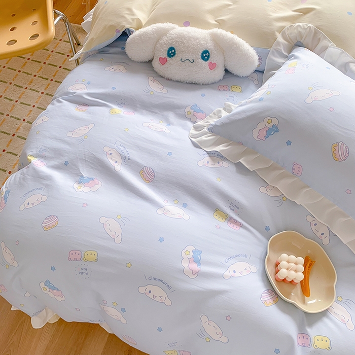 91家纺网 家纺一手货源 找家纺 玉元坊2025新款三丽鸥系列 全棉床单纯棉床裙三四件套  云朵大耳狗【花边款】