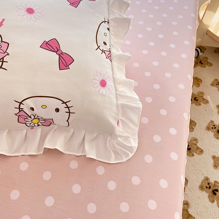 91家纺网 家纺一手货源 找家纺 玉元坊2025新款三丽鸥系列 全棉床单纯棉床裙三四件套  雏菊kt 花边款