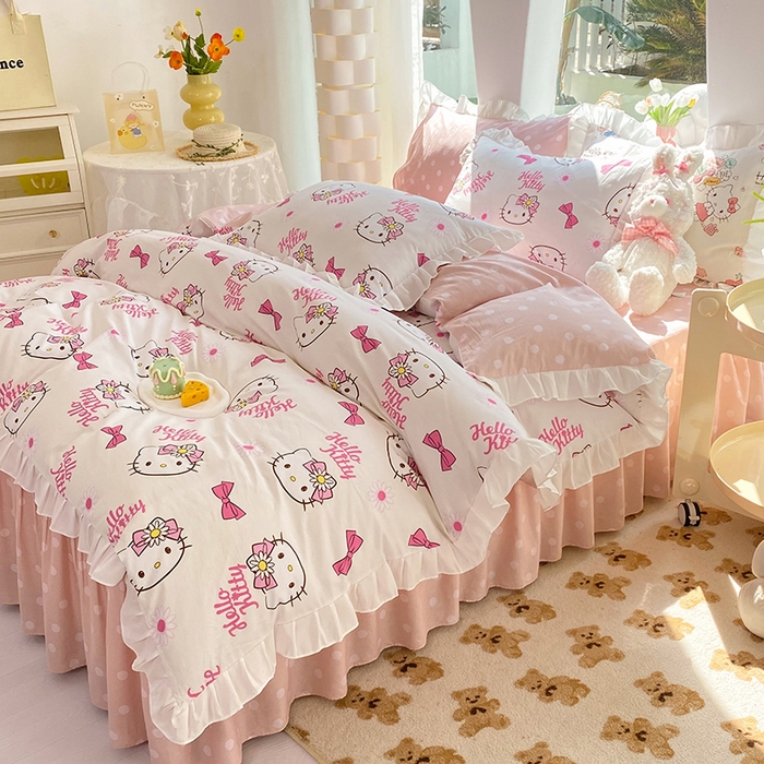 91家纺网 家纺一手货源 找家纺 玉元坊2025新款三丽鸥系列 全棉床单纯棉床裙三四件套  雏菊kt 花边款