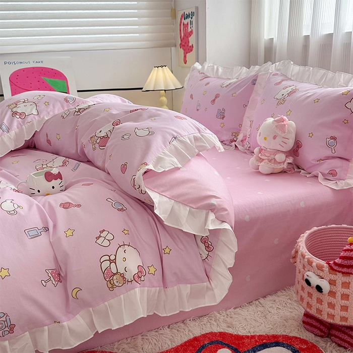 91家纺网 家纺一手货源 找家纺 玉元坊2025新款三丽鸥系列 全棉床单纯棉床裙三四件套  美美凯蒂 花边款