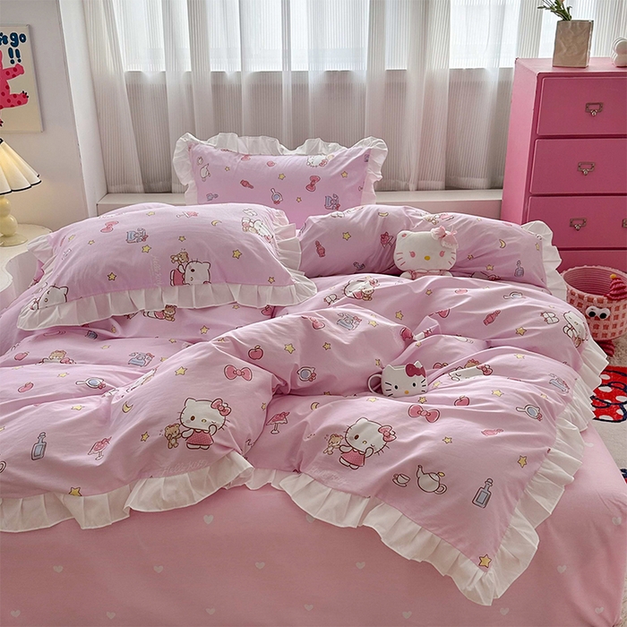 91家纺网 家纺一手货源 找家纺 玉元坊2025新款三丽鸥系列 全棉床单纯棉床裙三四件套  美美凯蒂 花边款