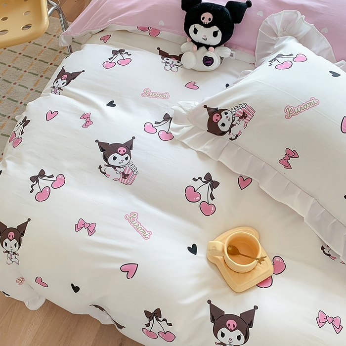 91家纺网 家纺一手货源 找家纺 玉元坊2025新款三丽鸥系列 全棉床单纯棉床裙三四件套  樱桃库洛米【花边款】