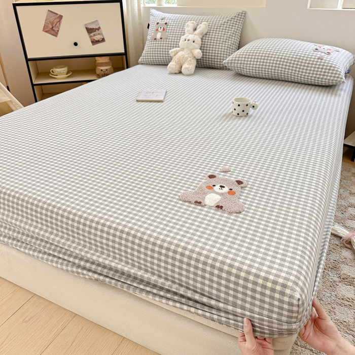 91家纺网 家纺一手货源 找家纺 佳汐蓝家纺 2025新款秋冬水洗棉单床笠单品床笠单件床笠 熊嘟嘟