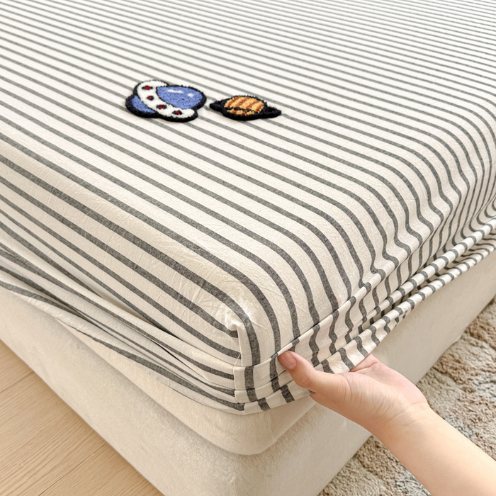 91家纺网 家纺一手货源 找家纺 佳汐蓝家纺 2025新款秋冬水洗棉单床笠单品床笠单件床笠 宇宙星球