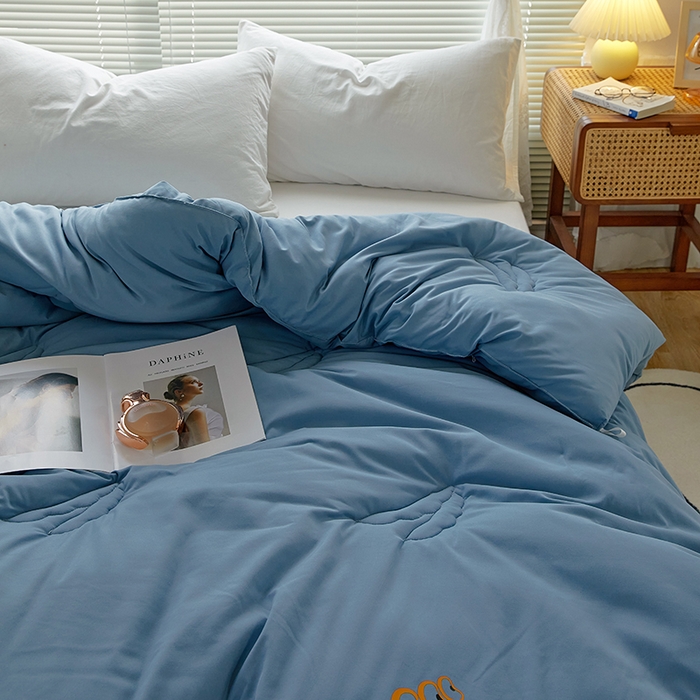 91家纺网 家纺一手货源 找家纺 VIP被业 2025新款爱永恒大豆冬被水洗棉春秋被被子被芯 爱永恒-宾利蓝