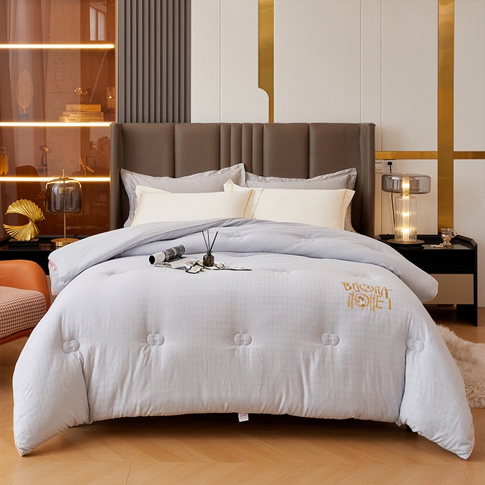 91家纺网 家纺一手货源 找家纺 VIP被业 2025新款提压花立体大豆冬被磨毛春秋被被芯 灰色