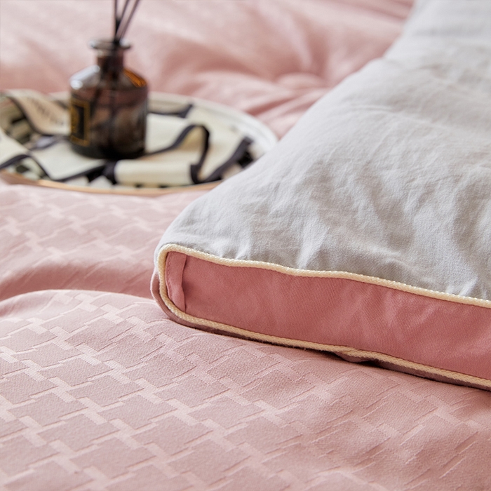 91家纺网 家纺一手货源 找家纺 VIP被业 2025新款提压花立体大豆冬被磨毛春秋被被芯 玉色