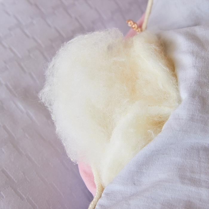 91家纺网 家纺一手货源 找家纺 VIP被业 2025新款提压花立体大豆冬被磨毛春秋被被芯 灰色