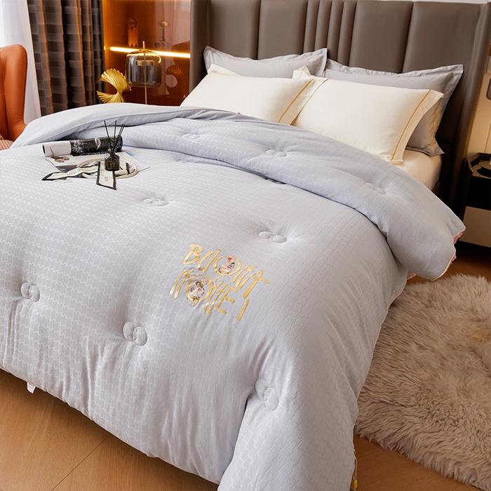 91家纺网 家纺一手货源 找家纺 VIP被业 2025新款提压花立体大豆冬被磨毛春秋被被芯 灰色