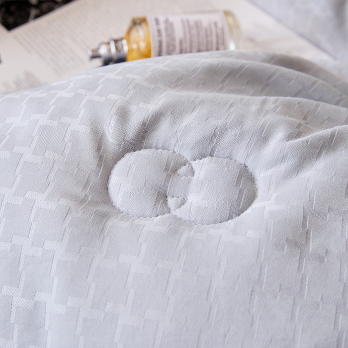 91家纺网 家纺一手货源 找家纺 VIP被业 2025新款提压花立体大豆冬被磨毛春秋被被芯 灰色