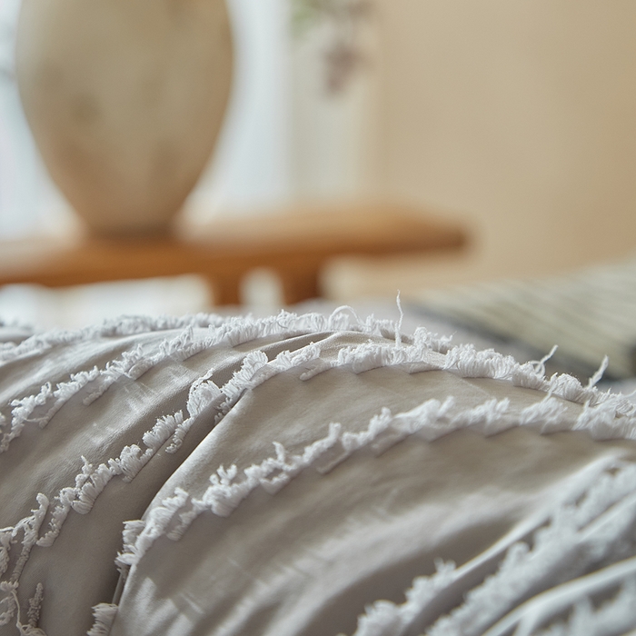 91家纺网 家纺一手货源 找家纺 缘生活 2025新款立体剪花A面剪花面料B面加厚磨毛布料四件套 剪花波浪-浅灰