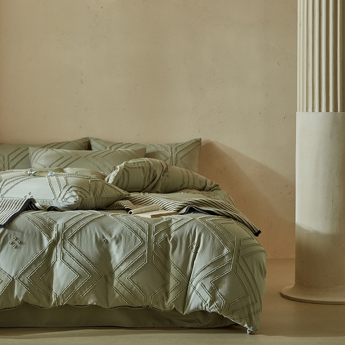 91家纺网 家纺一手货源 找家纺 缘生活 2025新款立体剪花A面剪花面料B面加厚磨毛布料四件套 剪花方格-旧绿