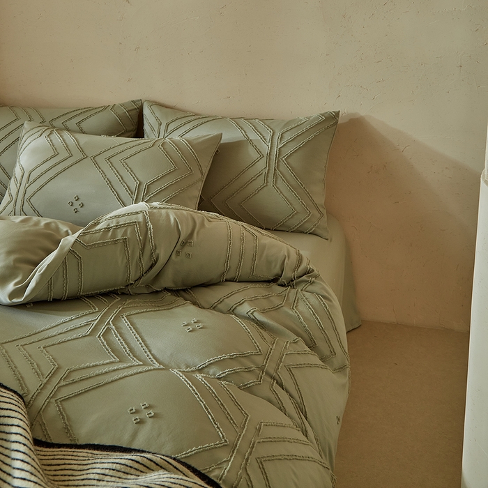 91家纺网 家纺一手货源 找家纺 缘生活 2025新款立体剪花A面剪花面料B面加厚磨毛布料四件套 剪花方格-旧绿