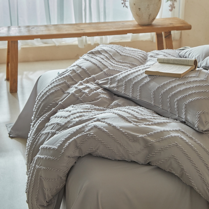 91家纺网 家纺一手货源 找家纺 缘生活 2025新款立体剪花A面剪花面料B面加厚磨毛布料四件套 剪花波浪-浅灰