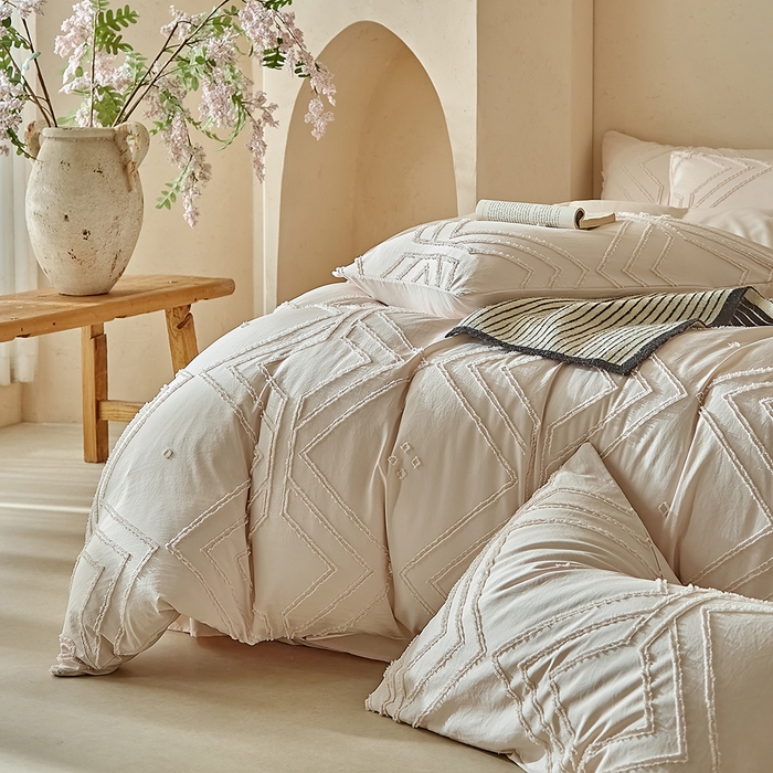 91家纺网 家纺一手货源 找家纺 缘生活 2025新款立体剪花A面剪花面料B面加厚磨毛布料四件套 剪花方格-卡其