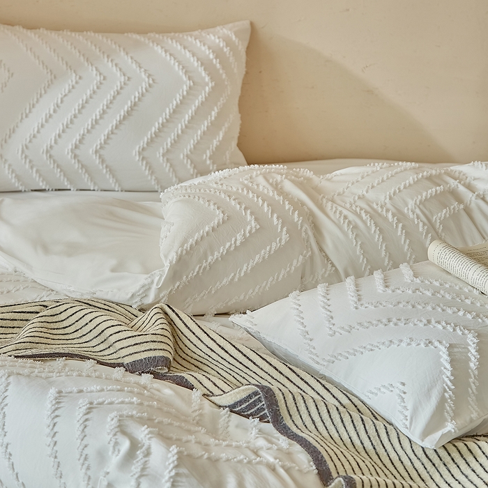 91家纺网 家纺一手货源 找家纺 缘生活 2025新款立体剪花A面剪花面料B面加厚磨毛布料四件套 剪花波浪-白色