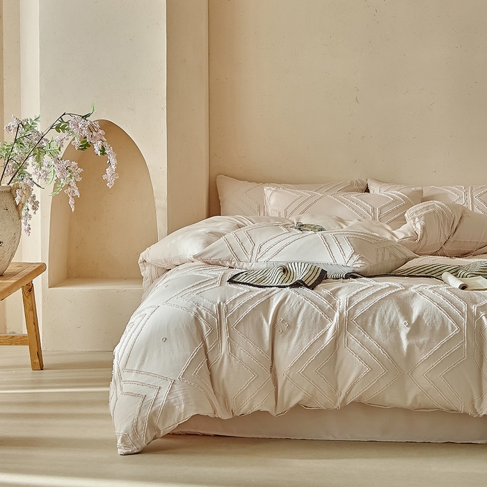 91家纺网 家纺一手货源 找家纺 缘生活 2025新款立体剪花A面剪花面料B面加厚磨毛布料四件套 剪花方格-卡其