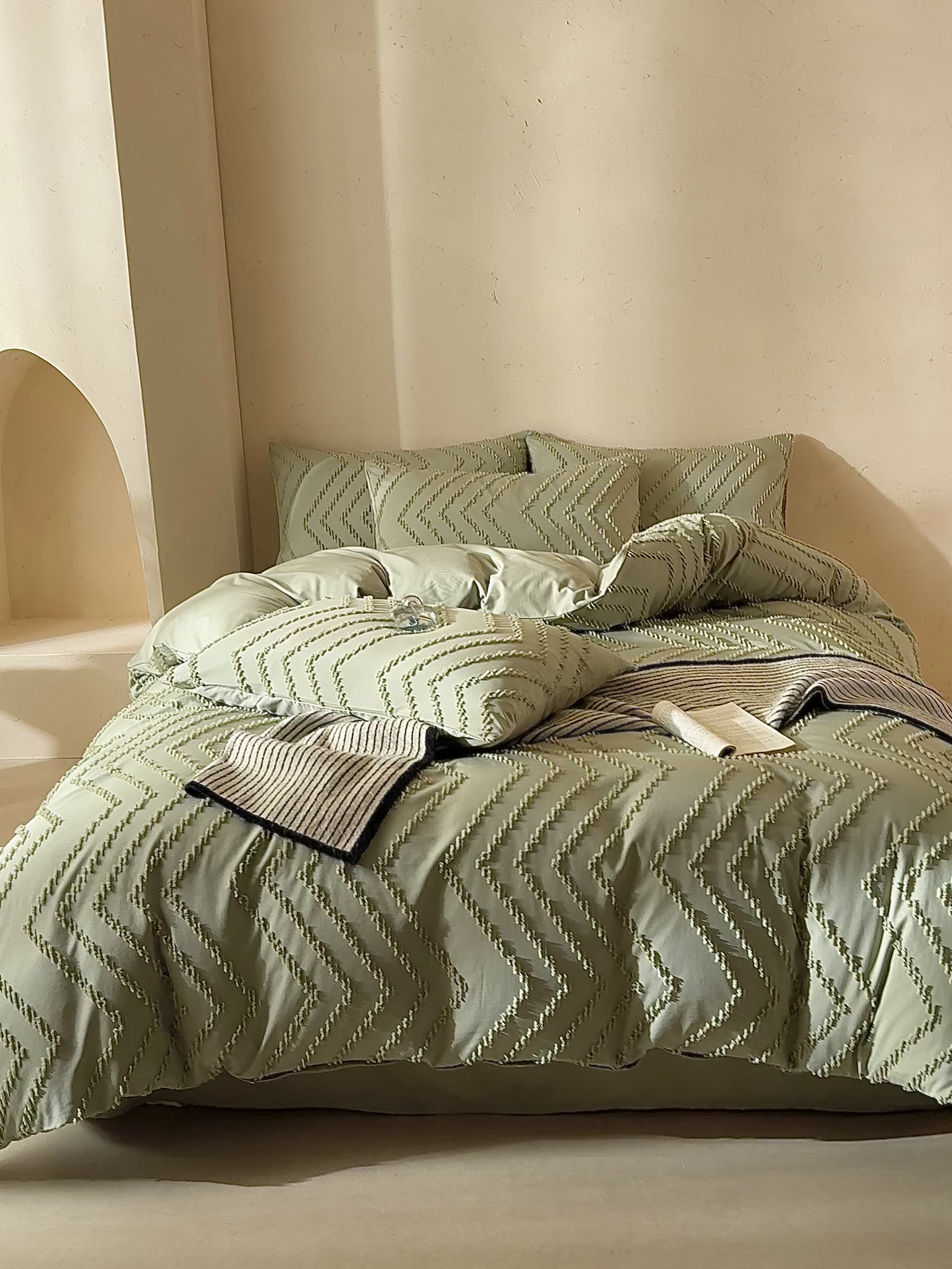 91家纺网 家纺一手货源 找家纺 缘生活 2025新款立体剪花A面剪花面料B面加厚磨毛布料四件套 剪花波浪-旧绿