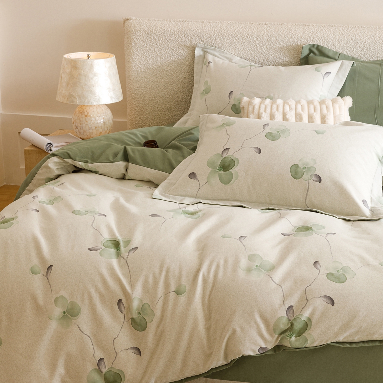 91家纺网 家纺一手货源 找家纺 爱思佳 2025新款加厚全棉纯棉磨毛数码印花四件套 春暖花开-绿