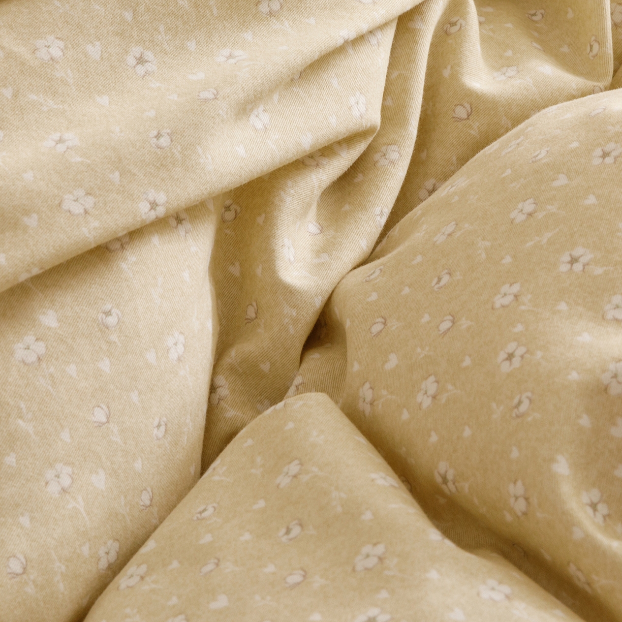 91家纺网 家纺一手货源 找家纺 爱思佳 2025新款加厚全棉纯棉磨毛数码印花四件套 花朵朵