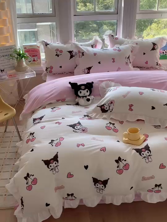 91家纺网 家纺一手货源 找家纺 玉元坊2025新款三丽鸥系列 全棉床单纯棉床裙三四件套  樱桃库洛米【花边款】