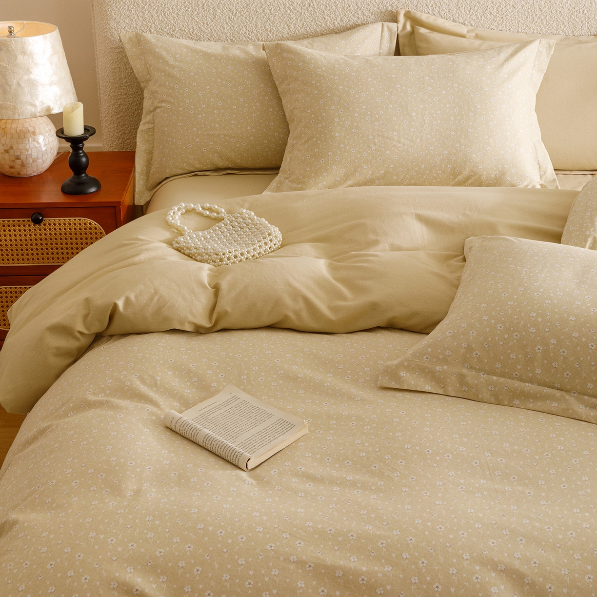 91家纺网 家纺一手货源 找家纺 爱思佳 2025新款加厚全棉纯棉磨毛数码印花四件套 花朵朵