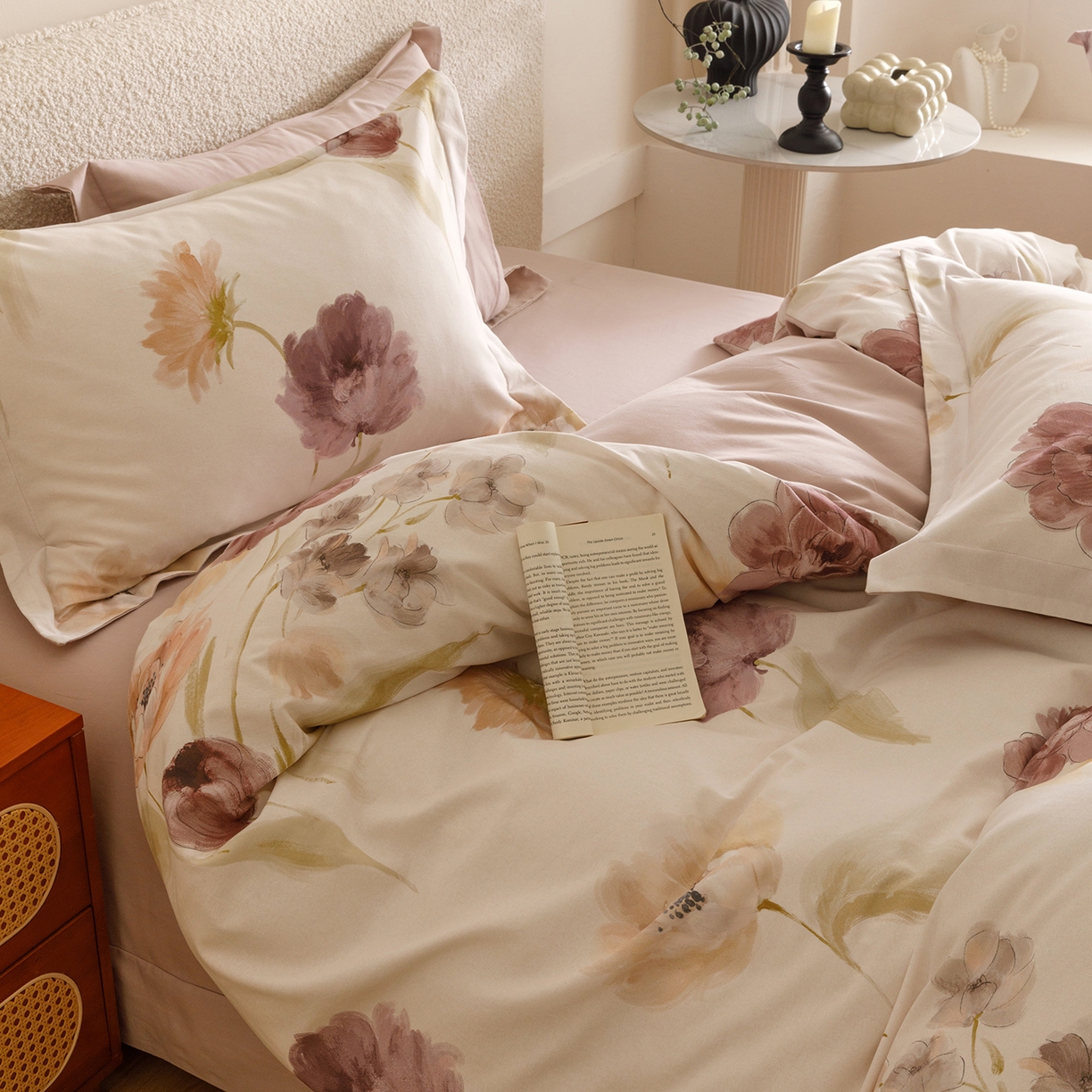 91家纺网 家纺一手货源 找家纺 爱思佳 2025新款加厚全棉纯棉磨毛数码印花四件套 惊鸿