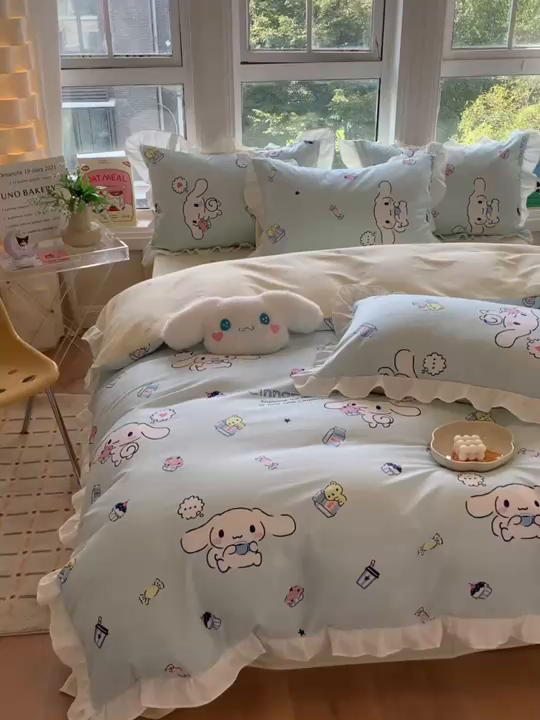 91家纺网 家纺一手货源 找家纺 玉元坊2025新款三丽鸥系列 全棉床单纯棉床裙三四件套  牛奶大耳狗【花边款】