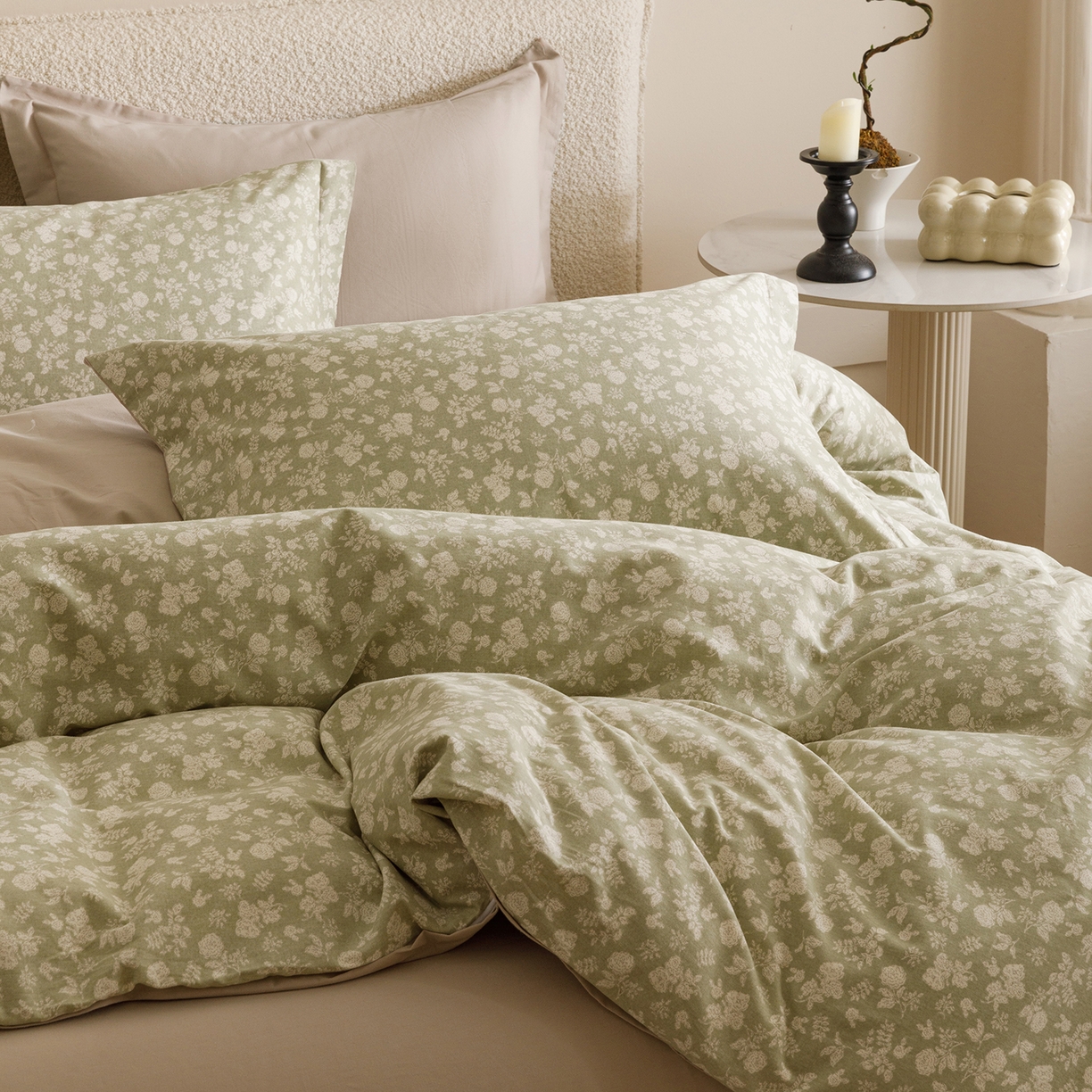 91家纺网 家纺一手货源 找家纺 爱思佳 2025新款加厚全棉纯棉磨毛数码印花四件套 暖阳-绿