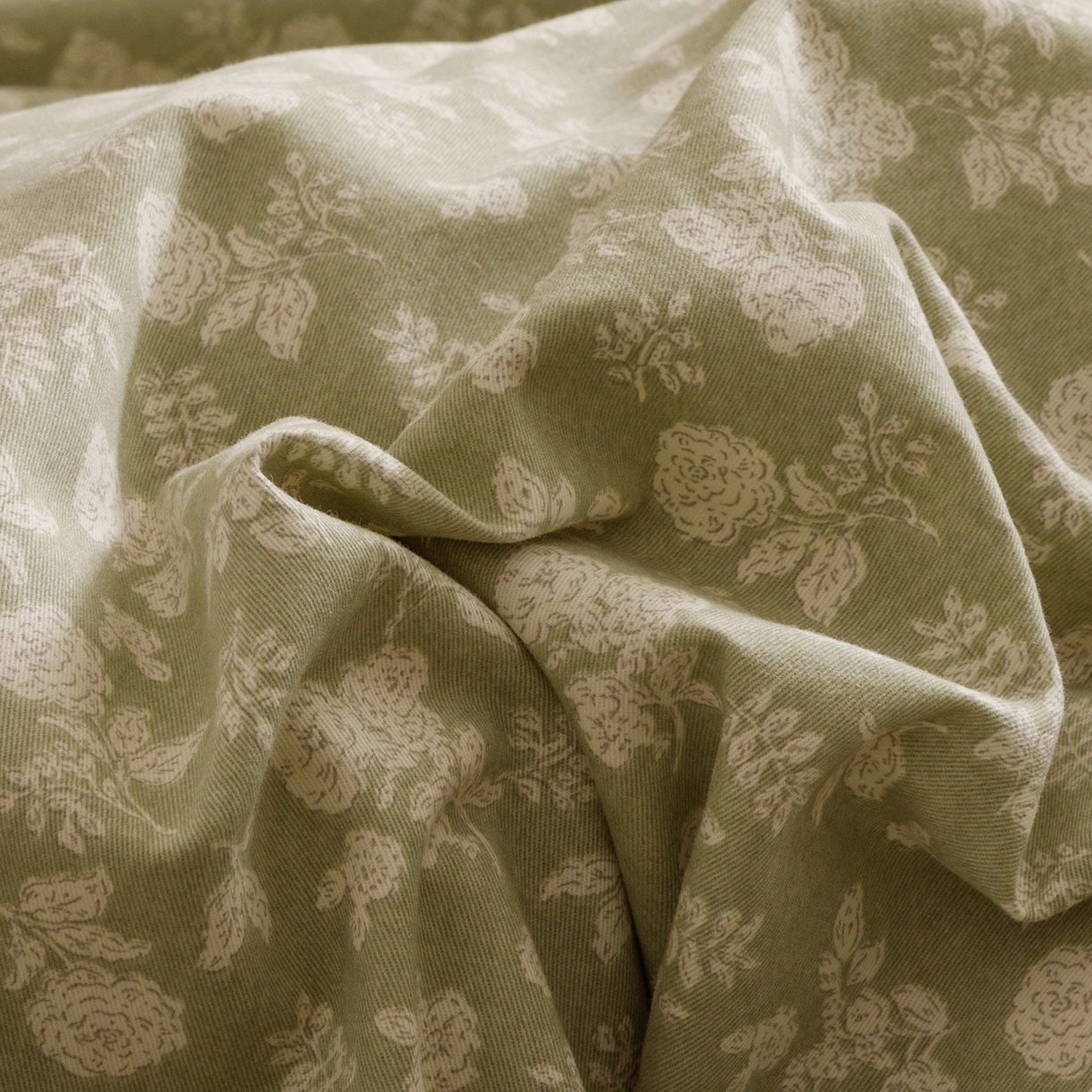 91家纺网 家纺一手货源 找家纺 爱思佳 2025新款加厚全棉纯棉磨毛数码印花四件套 暖阳-绿